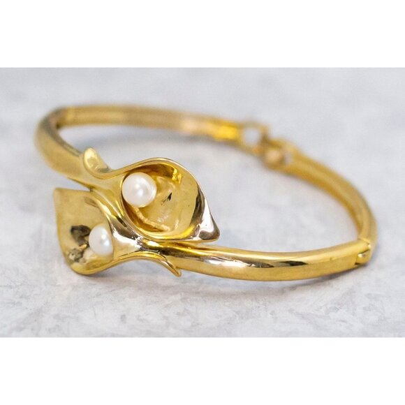 Vintage Faux Pearl Gold Tone Flower Bangle, Spiral Bangle - CQ1 - Picture 2 of 3